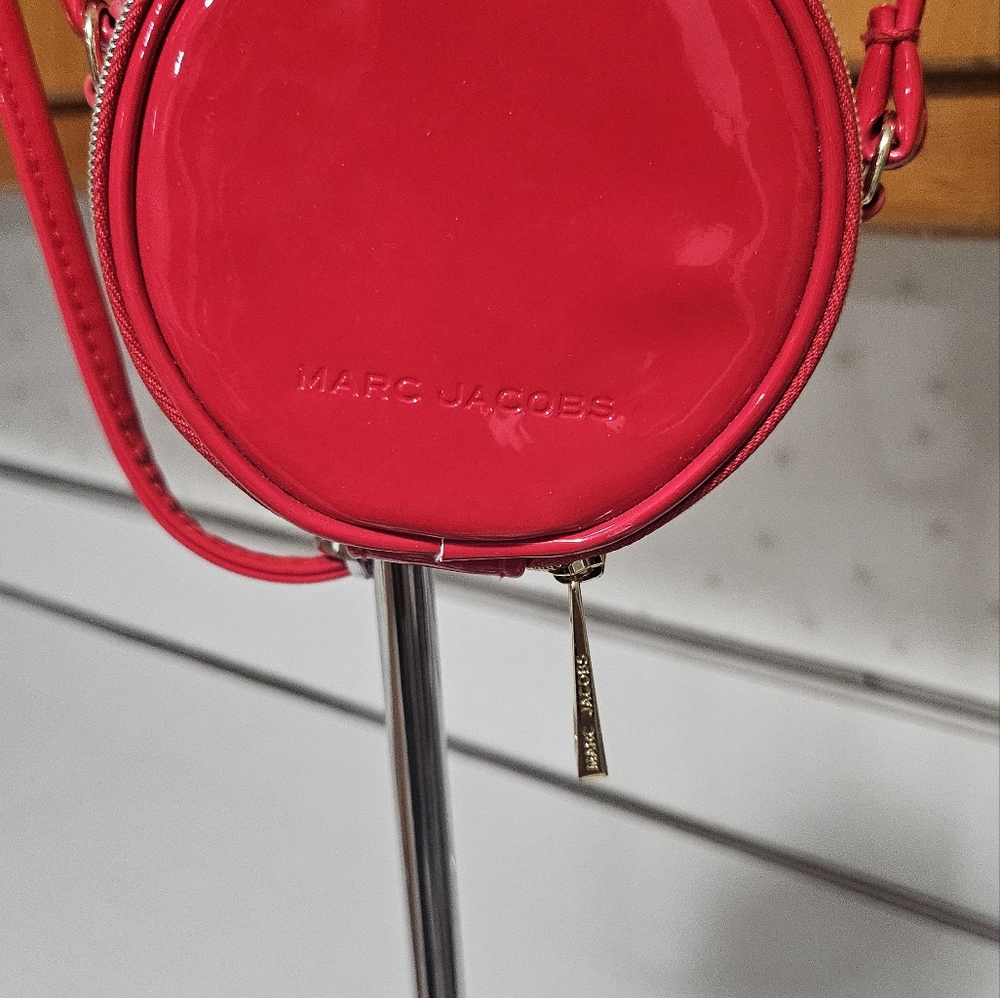NWOT Mini Marc Jacobs round crossbody pouch - Picture 5 of 8